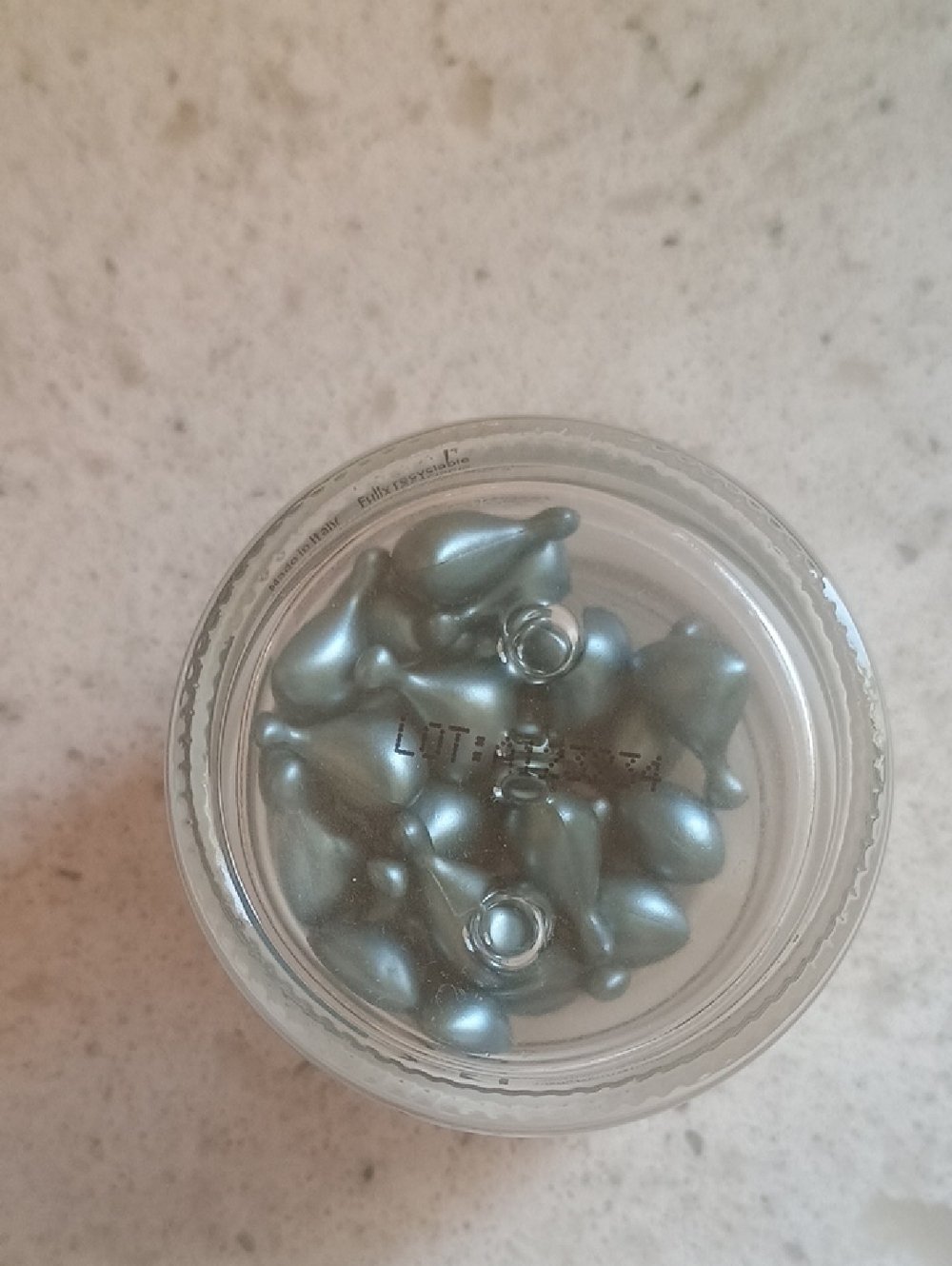 No7 Advanced Ingredients Hyaluronic Acid & Camellia Oil Facial Capsules - Picture 8 of 8